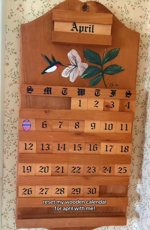 VTG. Semi-Sealed Perpetual Wooden Wall Calendar