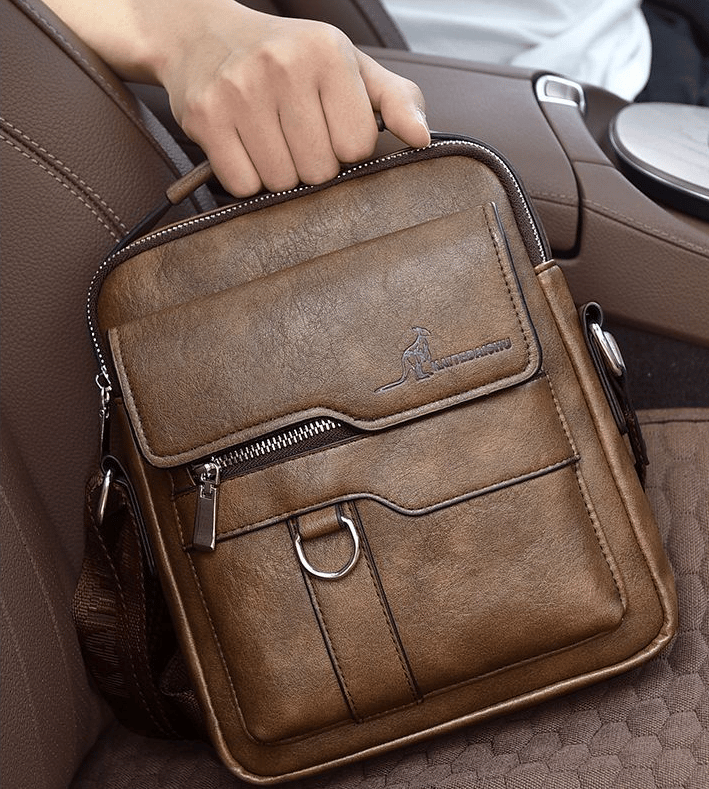🎉Casual large-capacity multifunctional bag — waterproof, wear-resistant, and stylish💼