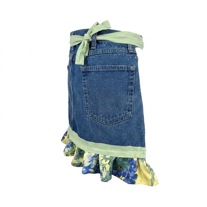 👖 Denim Echo Ruffle Apron – Upcycled Vintage Jean with Floral Lace