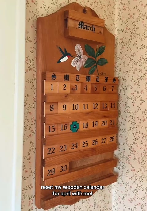 VTG. Semi-Sealed Perpetual Wooden Wall Calendar